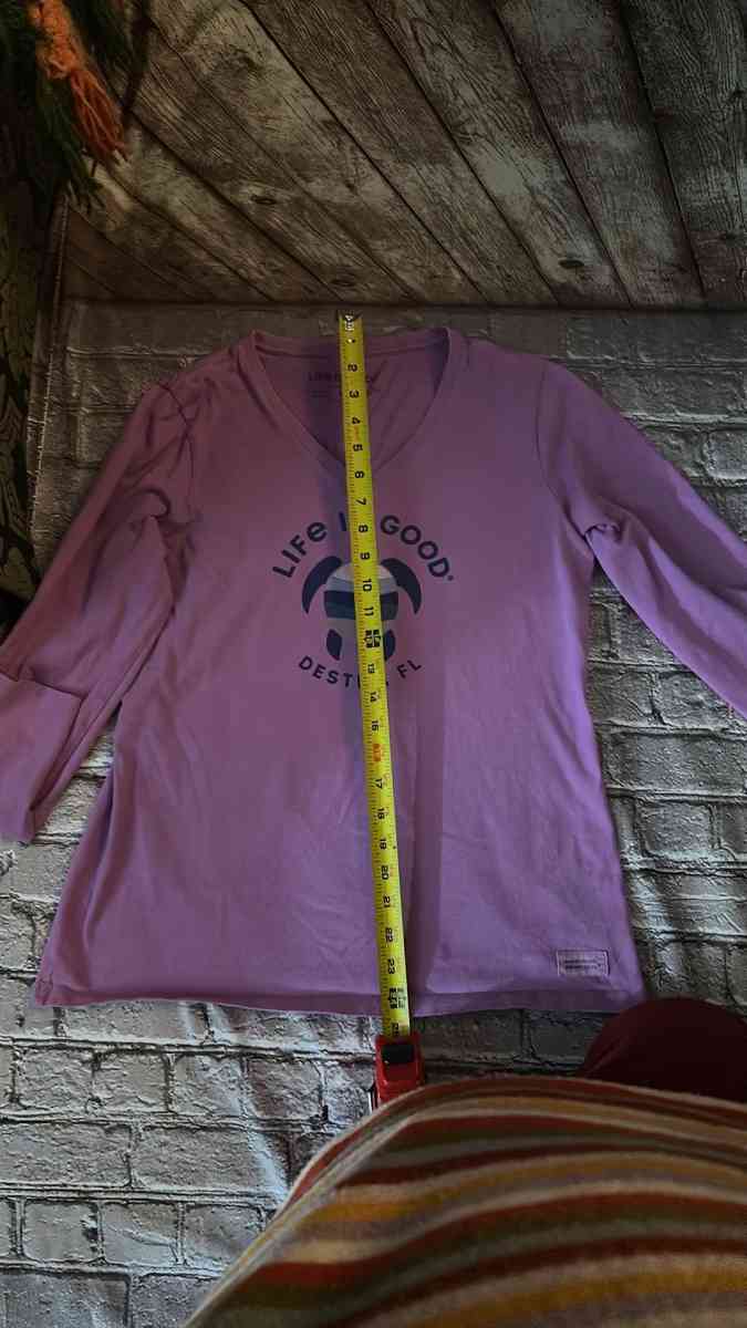 Life Is Good Crusher Tee Size M - Atlanta, Georgia - FleaMarketBay