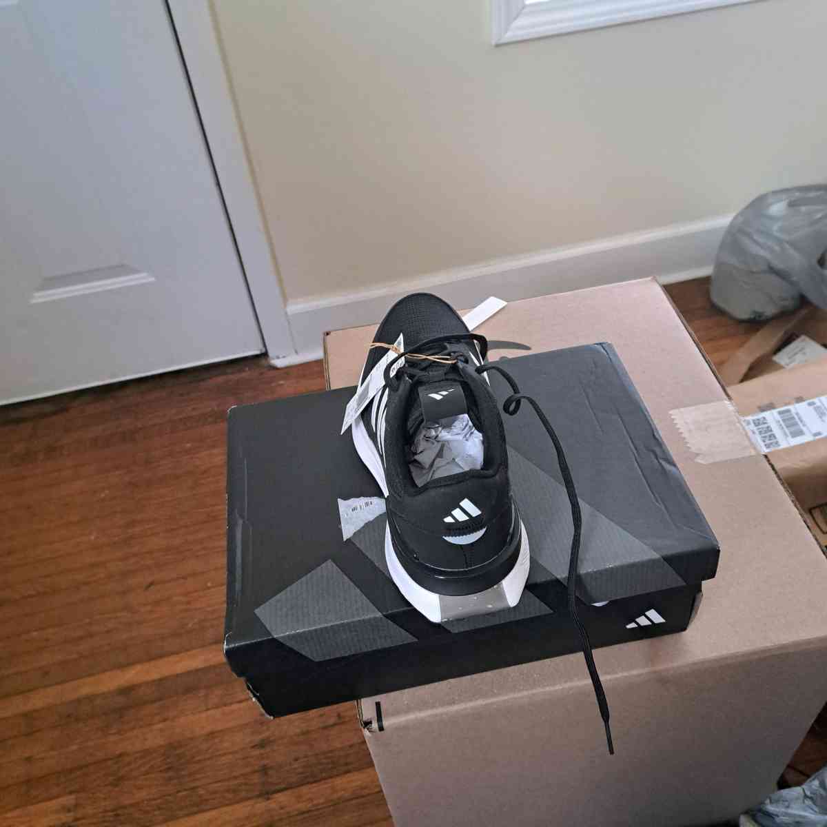 Womens Adidas S2G SL 24 shoes Size 9 - Indianapolis, Indiana - FleaMarketBay