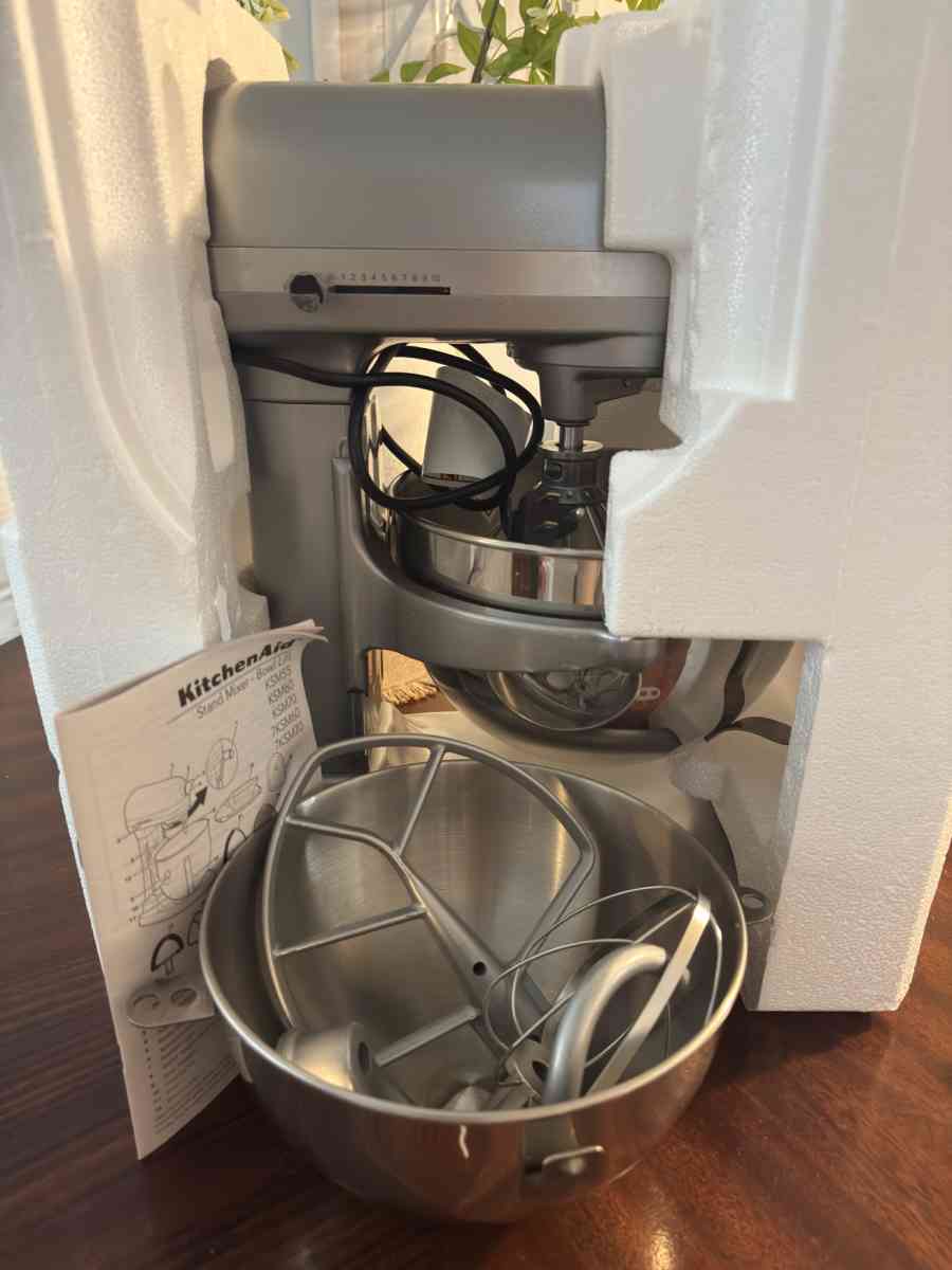 Kitchen Aid Mixer - Boiling Springs, South Carolina - FleaMarketBay