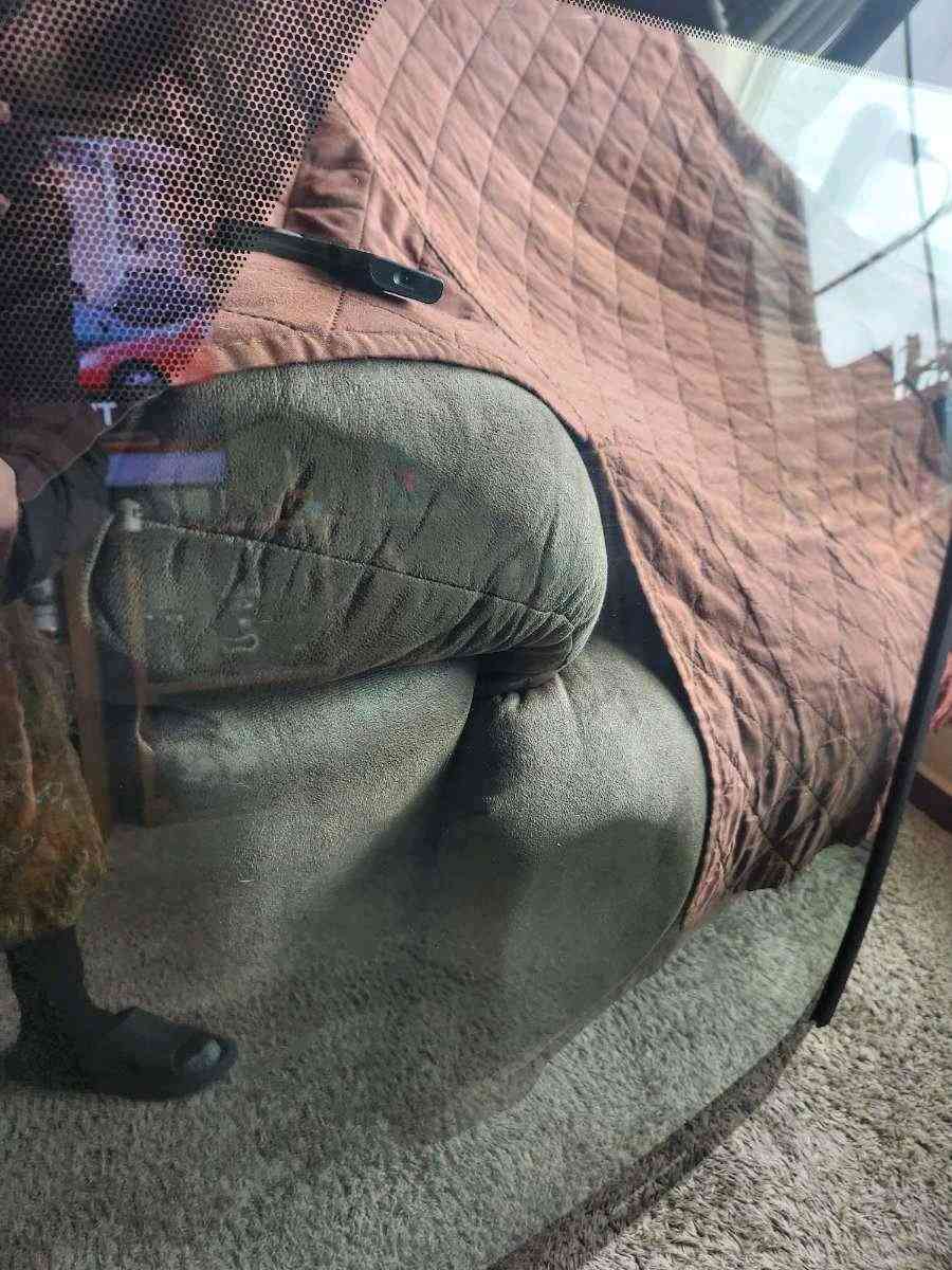 2017 Toyota Rav 4 Front Windshield - Ross, Ohio - FleaMarketBay