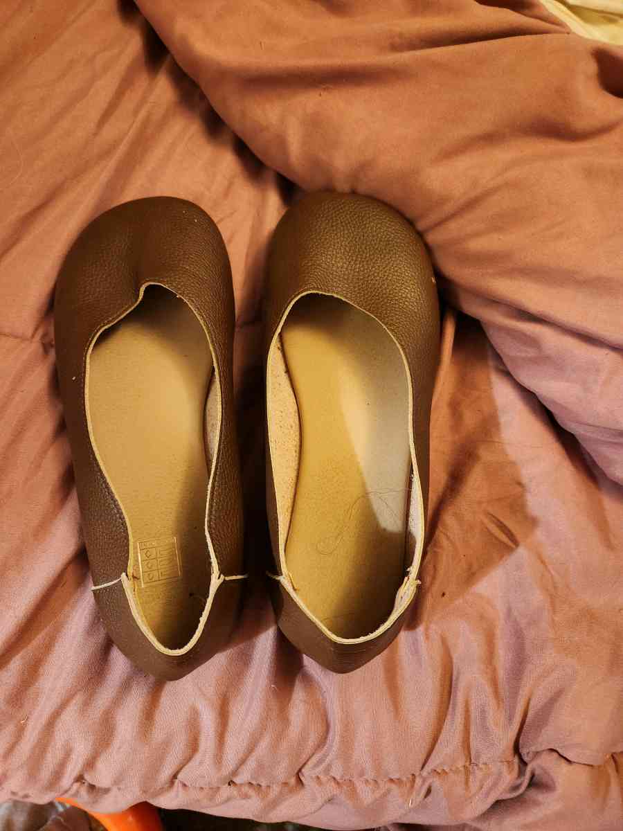 shoes - Simpson, Louisiana - FleaMarketBay