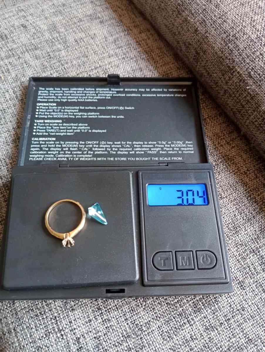 Aquamarine 14k Gold Ring size 7 for women  Sold as is - Frostproof, Florida