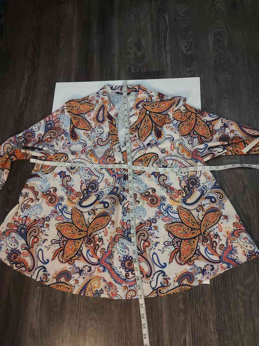 SHEIN Curve Floral Paisley Print Blouse Size 2XL - Atlanta, Georgia - FleaMarketBay