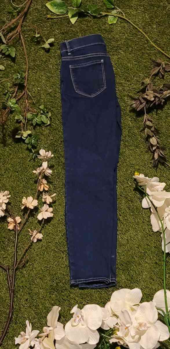 Dark Wash Distressed Girls Jeans - Baltimore, Maryland - FleaMarketBay