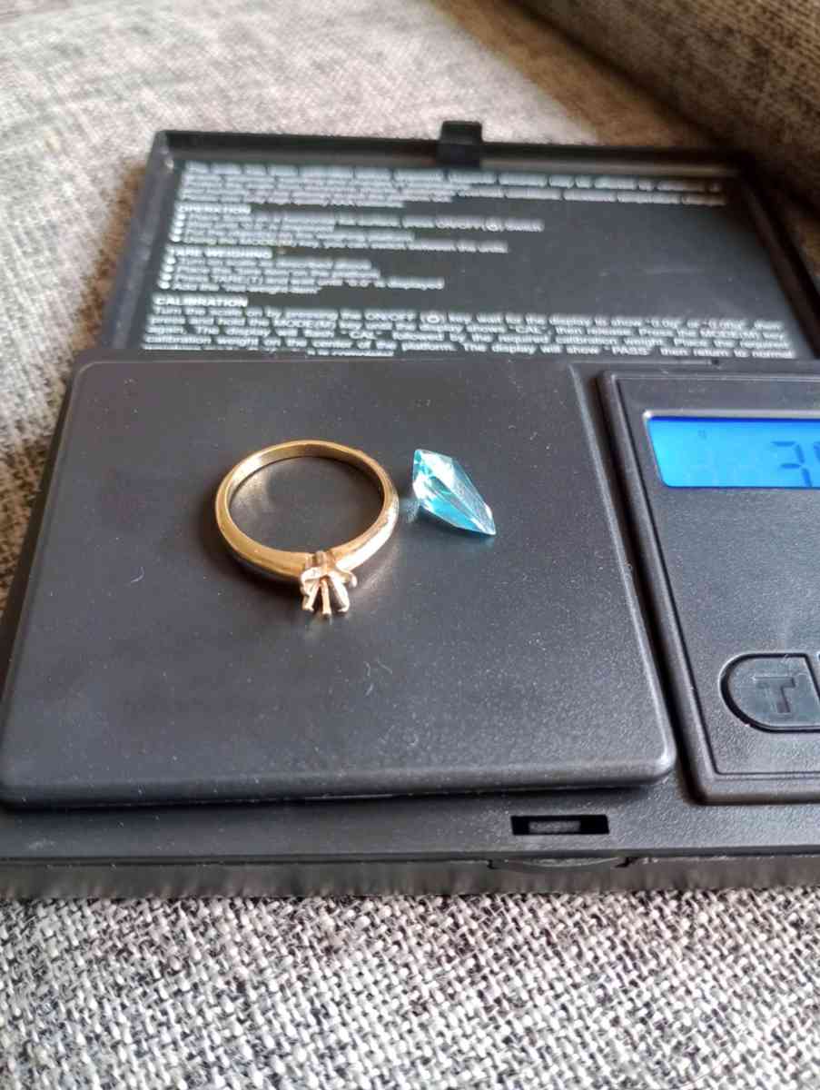 Aquamarine 14k Gold Ring size 7 for women  Sold as is - Frostproof, Florida - FleaMarketBay
