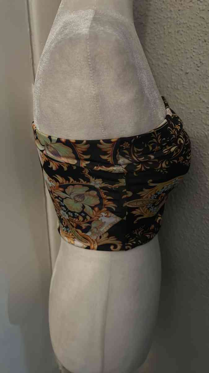 PLT PrettyLittleThing Black Chain Print Bandeau Crop Top Siz - Atlanta, Georgia - FleaMarketBay