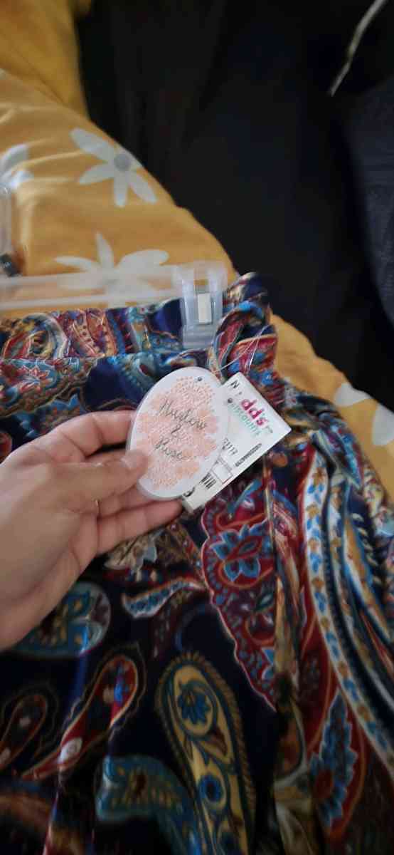 long skirt - Orlando, Florida - FleaMarketBay