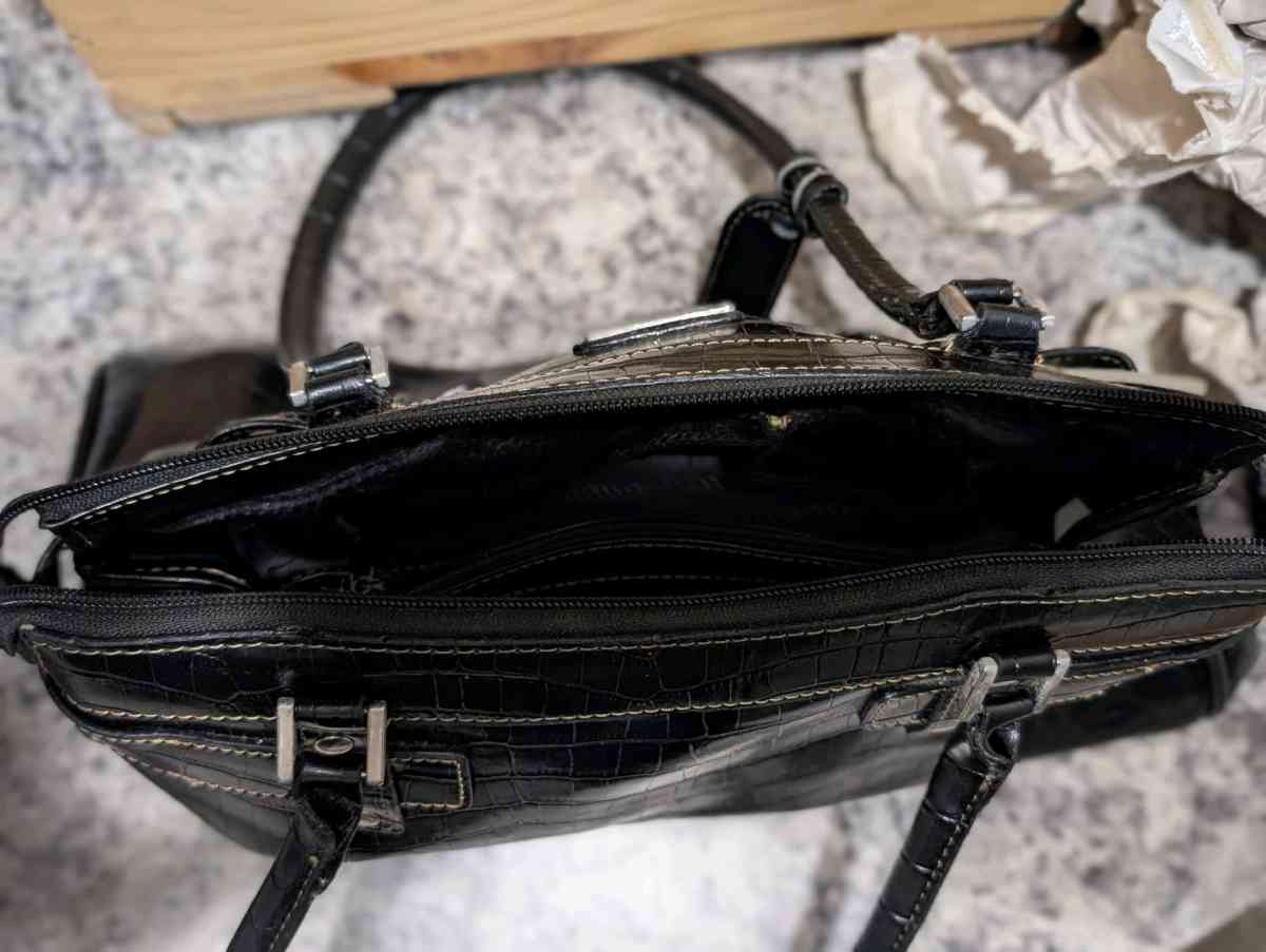 Prada Black Leather Purse with Structured Design - Baltimore, Ohio - FleaMarketBay