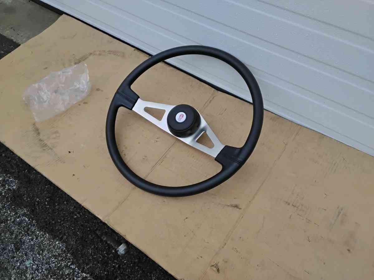 Brand New Kenworth Truck Steering Wheel and Horn Cap OEM - Williamstown, New Jersey - FleaMarketBay