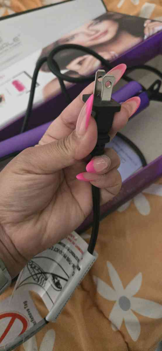 Flat iron Royale - Orlando, Florida - FleaMarketBay