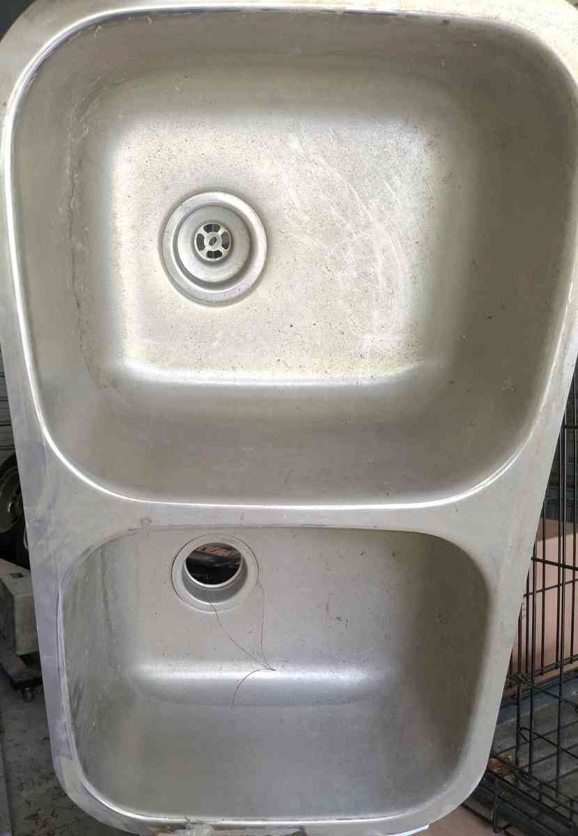 new desk used double sink wall clock wreath pressure washer - Cottageville, South Carolina - FleaMarketBay