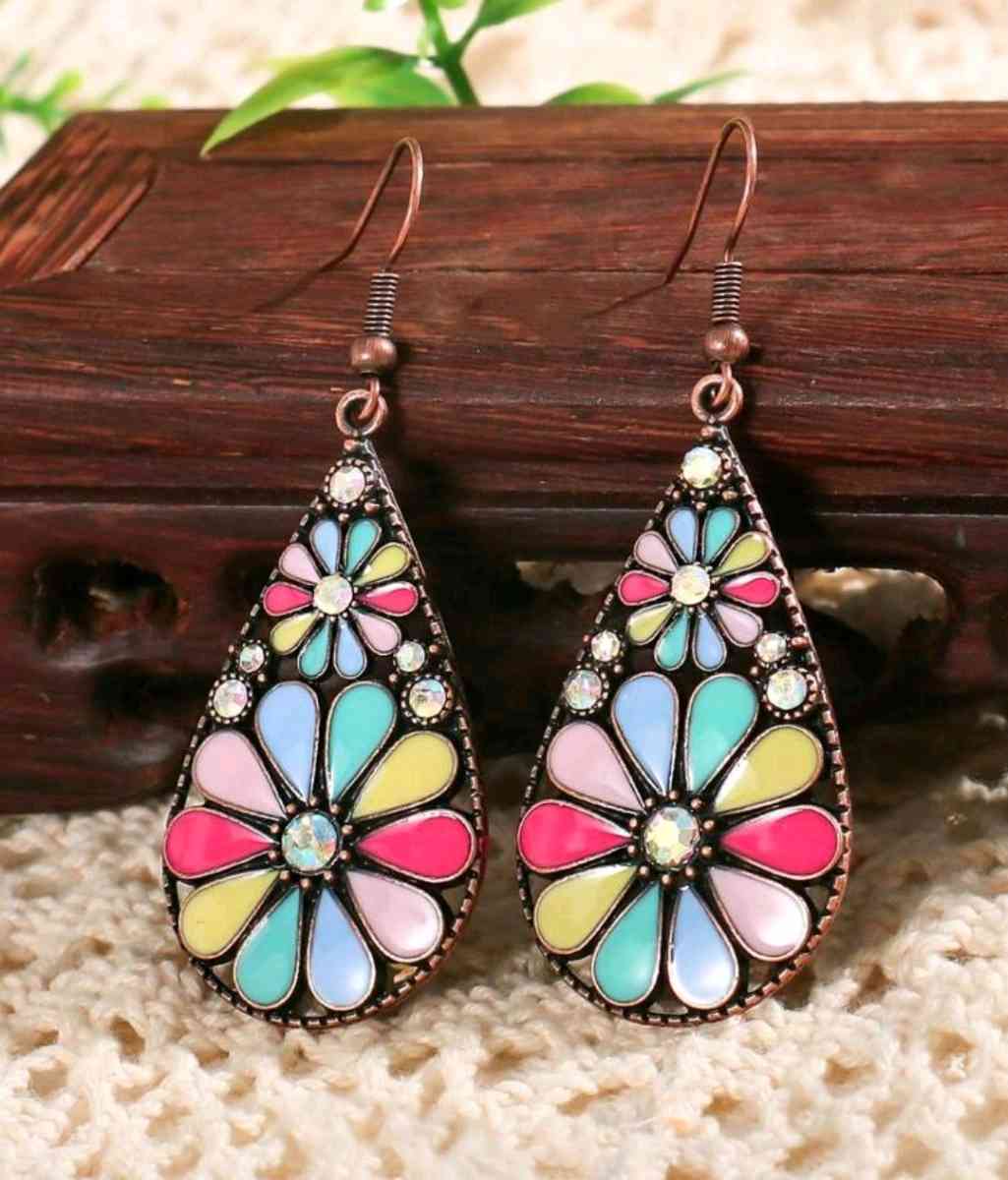 boho earrings - Strongsville, Ohio - FleaMarketBay