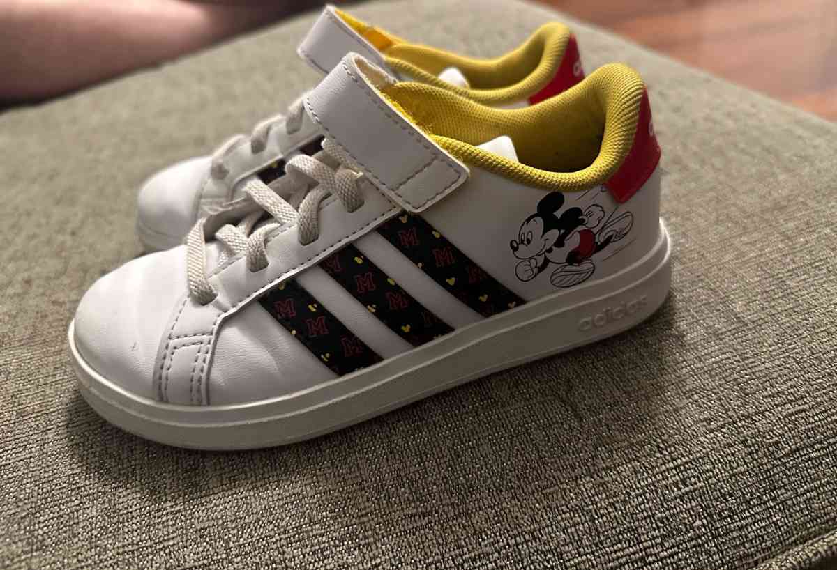 childrens shoes - Yakima, Washington - FleaMarketBay