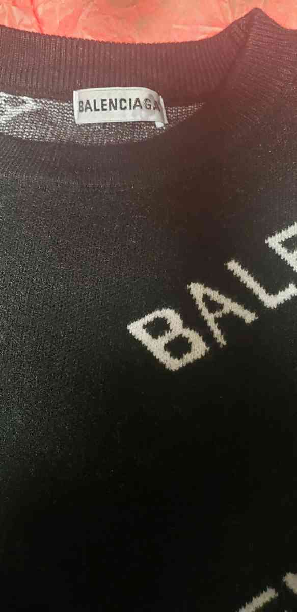 balenciaga sweater - Las Vegas, Nevada - FleaMarketBay
