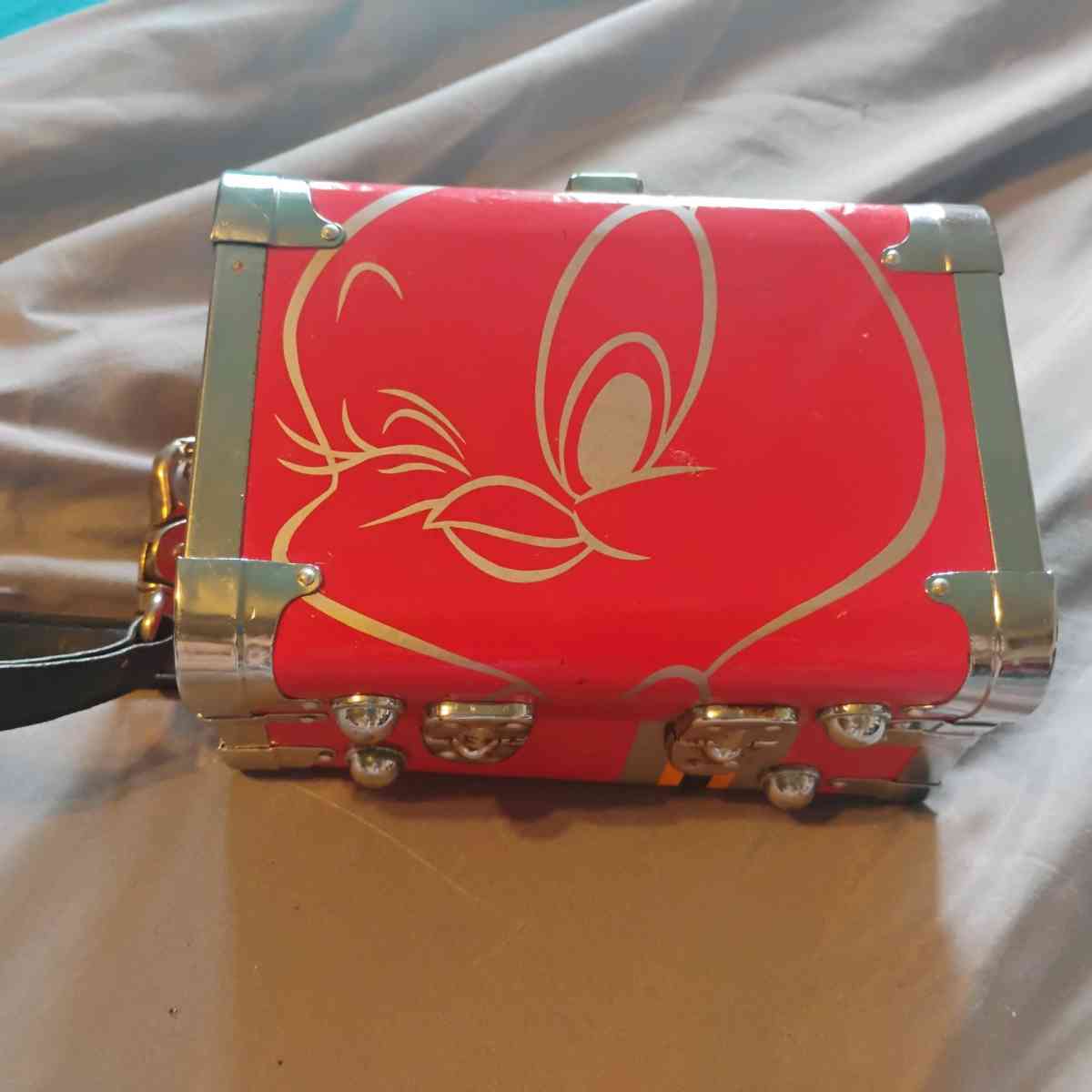 Looney tunes purse Tweety bird - Pittsburgh, Pennsylvania - FleaMarketBay