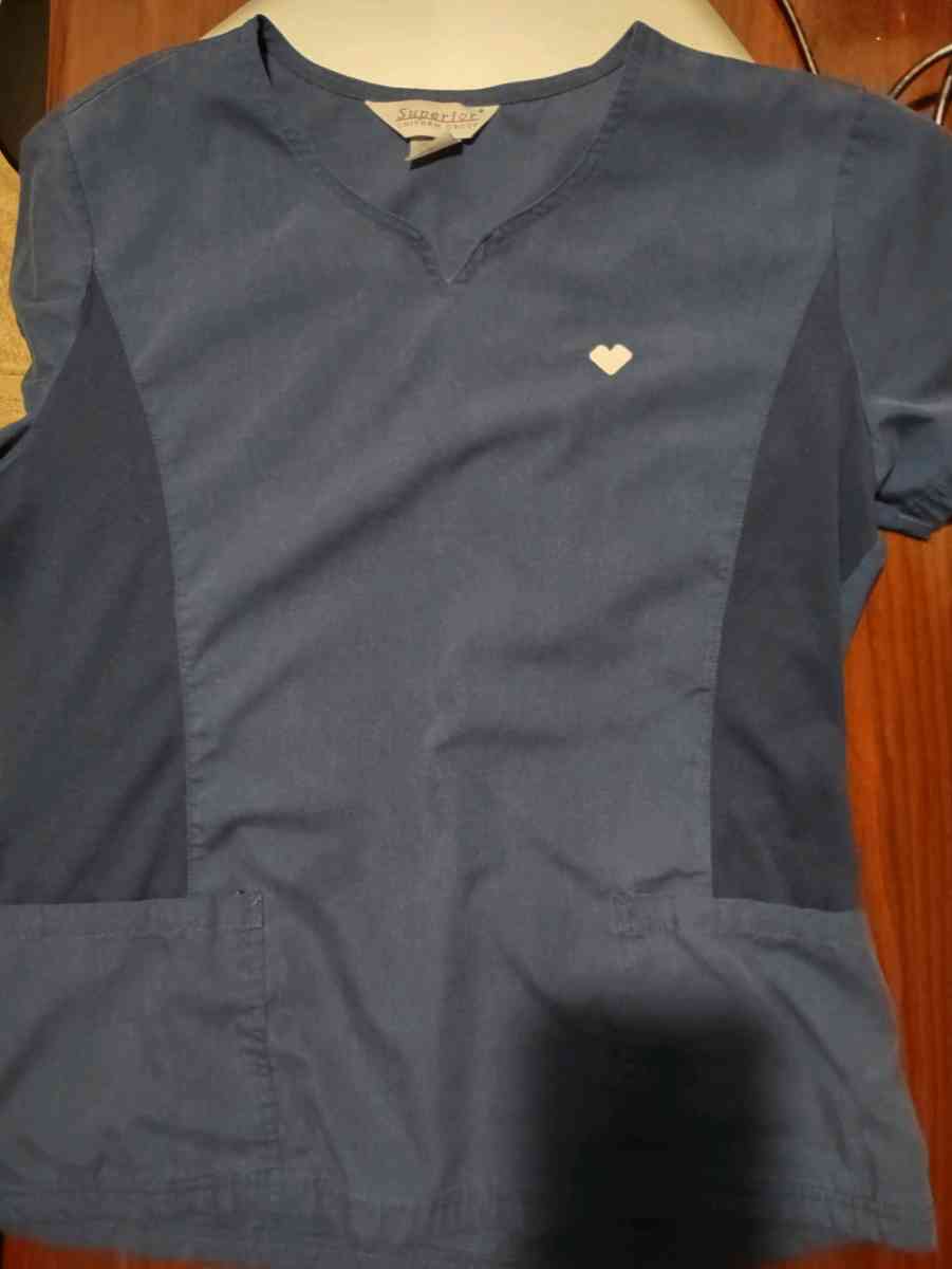 CVS womens uniform scrub tops - Inola, Oklahoma - FleaMarketBay