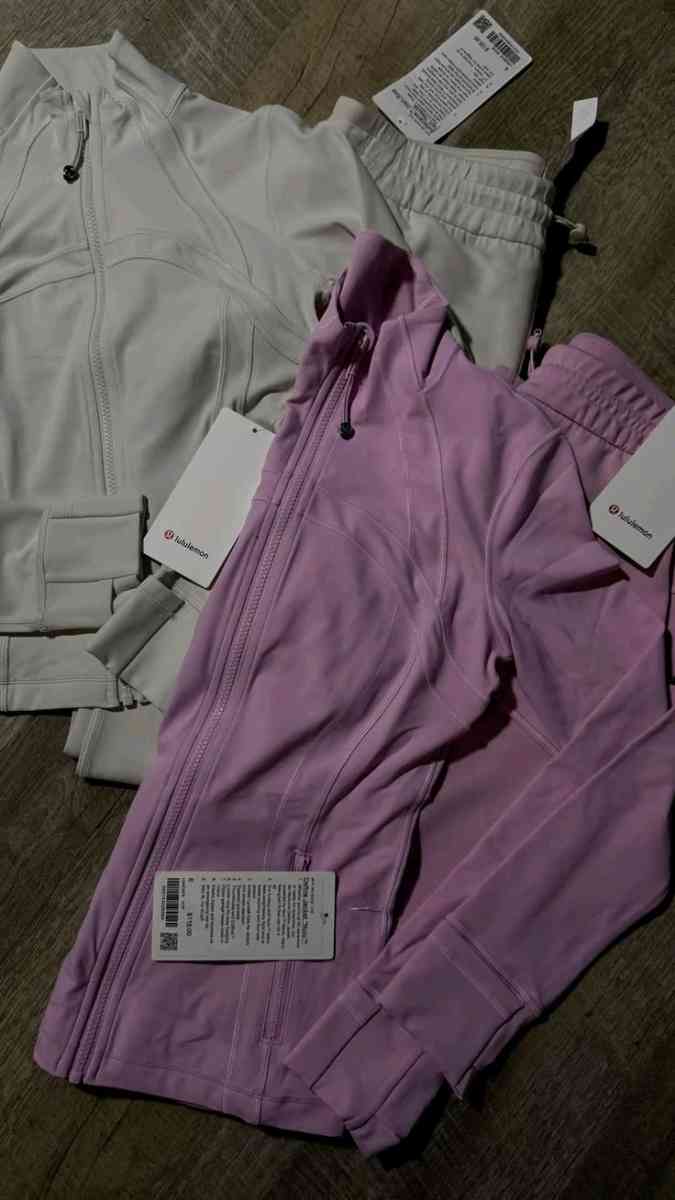 Lululemon Sets - San Diego, California
