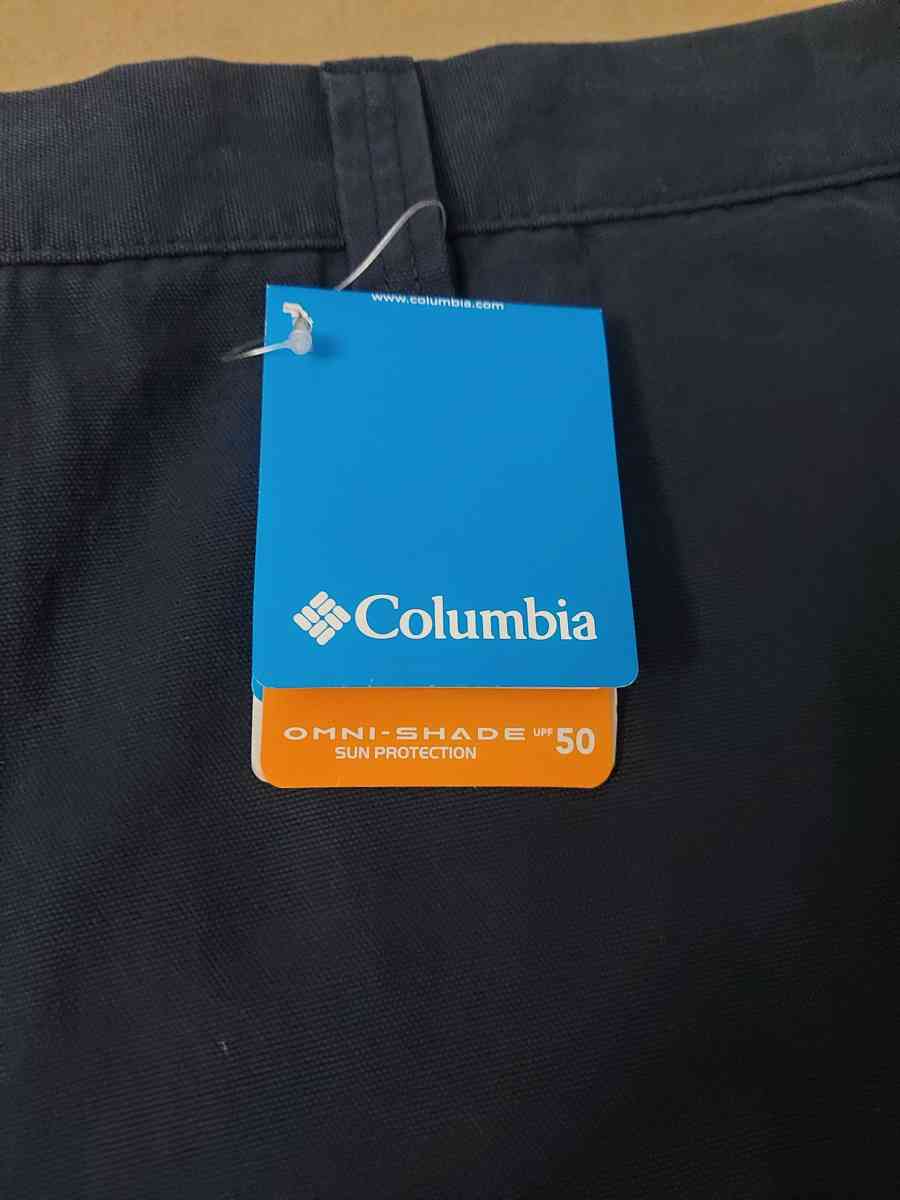 NWT Columbia Omni Shade Shorts NWT Size 42 - Atlanta, Georgia - FleaMarketBay