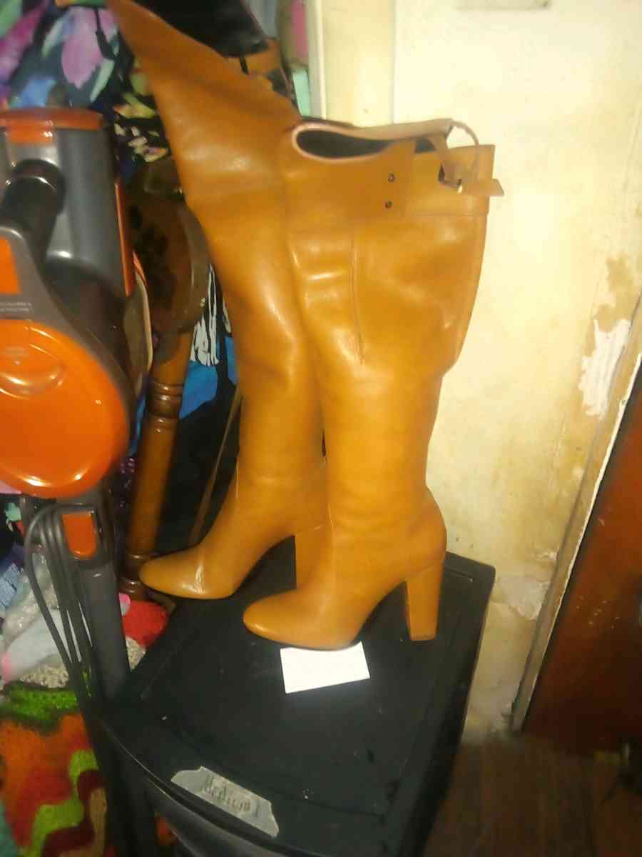 ORA over the knee tan boots - Asheville, North Carolina