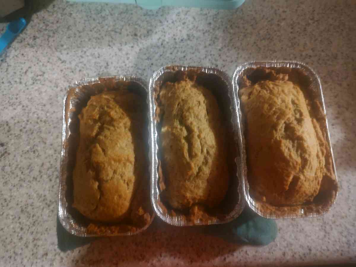 3 small loafs of banana bread