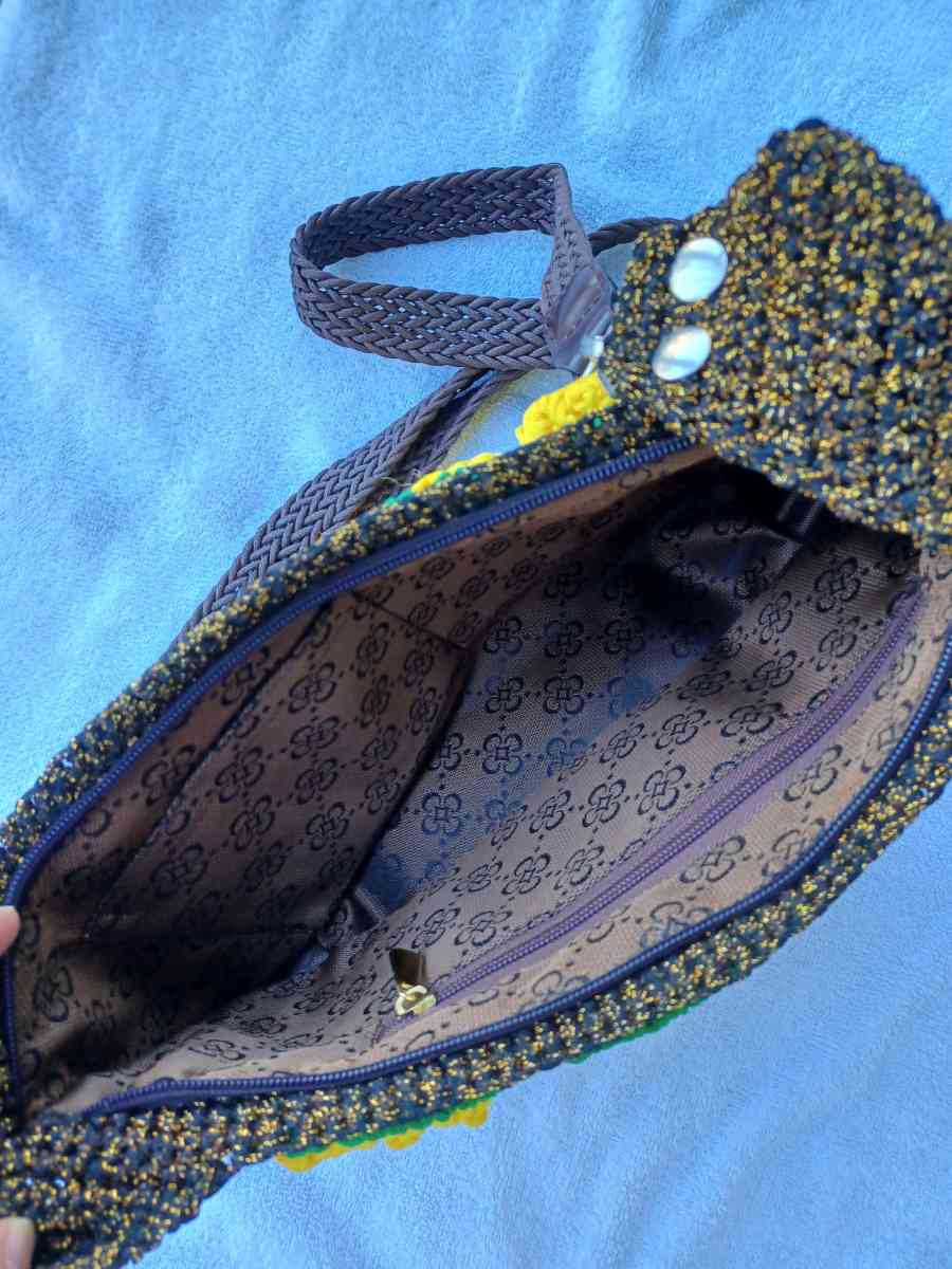 Chochet handbag - Waterbury, Vermont - FleaMarketBay