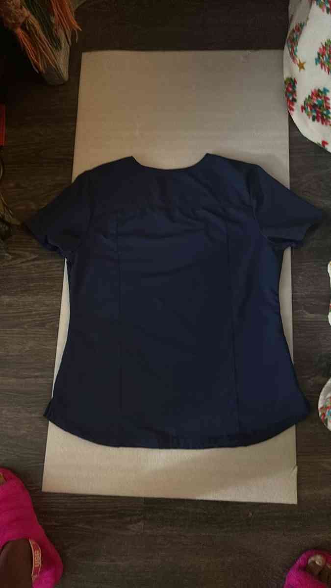 Free State Gray Womens Rose Graphic Tee Size XS Trending Ros - Atlanta, Georgia - FleaMarketBay