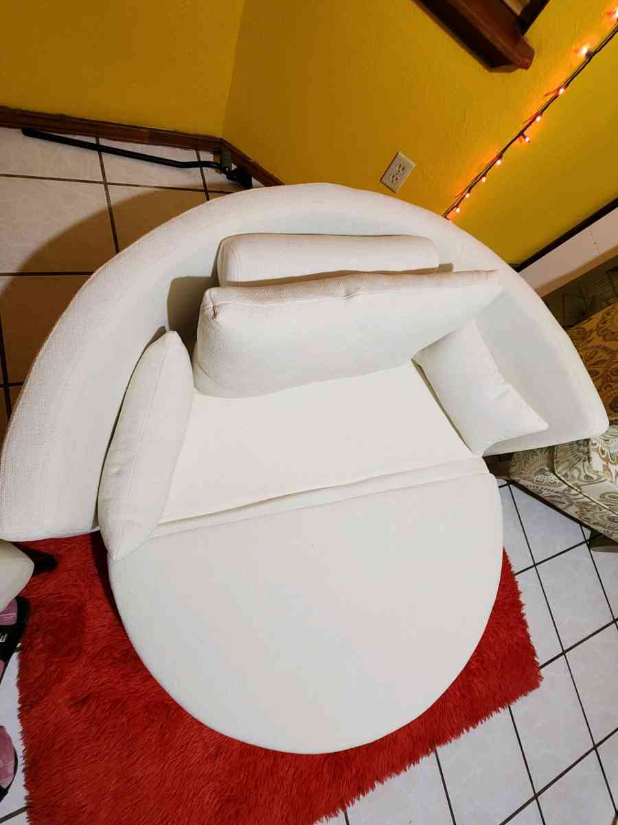 NEWSof cama plegable convertible redondo beige moderno - Mcallen, Texas - FleaMarketBay