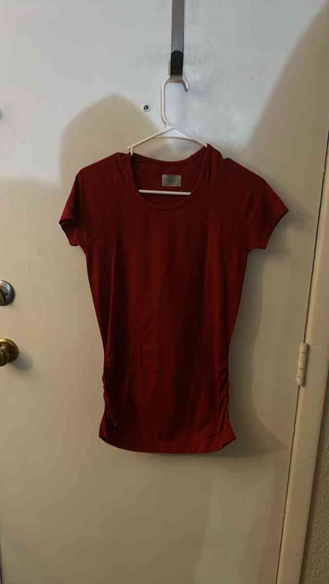 Athleta Red Activewear Top Size M Running Exercise Workout - Atlanta, Georgia