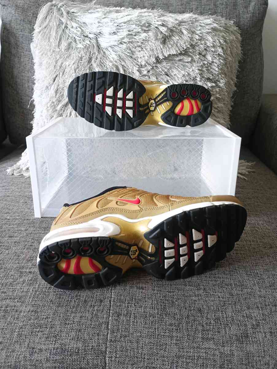 Nike Air Max Plus TN BG Metallic Gold Red Reflective Sz 65y - Frostproof, Florida - FleaMarketBay