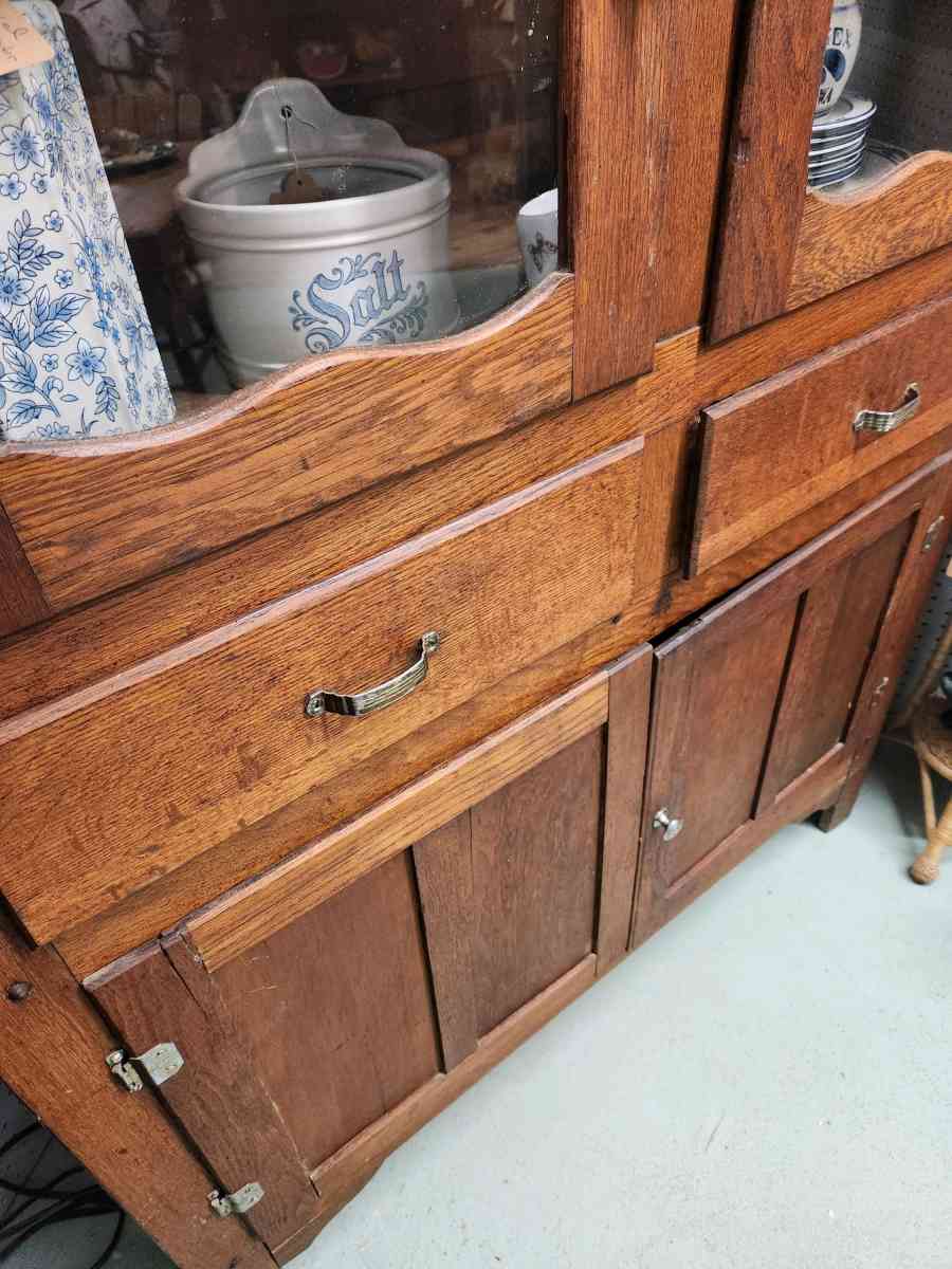 beautiful vintage cabinet or cupboard - Alexander, North Carolina - FleaMarketBay