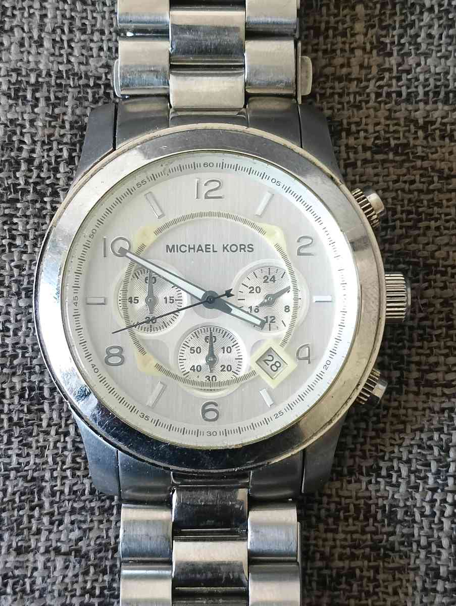 Michael Kors Silver Watch MK8086 - Frostproof, Florida - FleaMarketBay