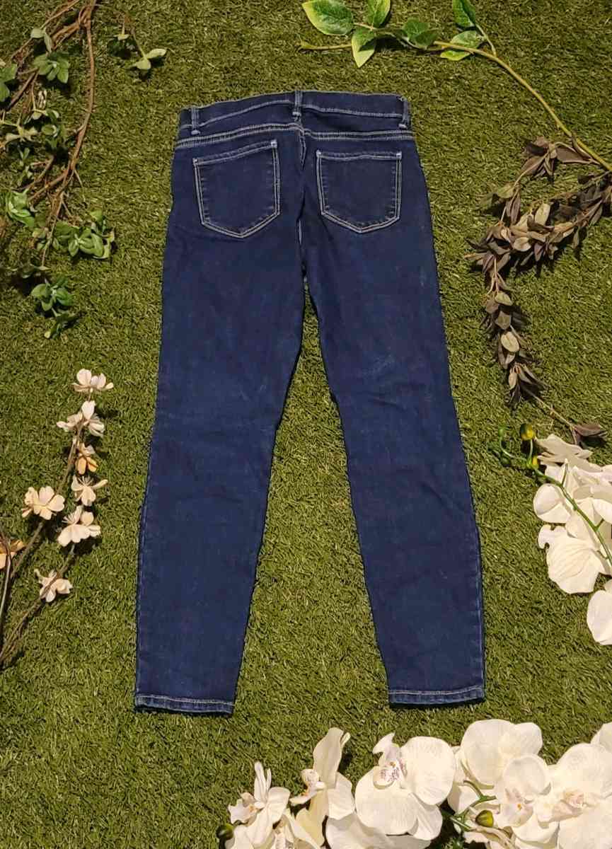 Dark Wash Distressed Girls Jeans - Baltimore, Maryland - FleaMarketBay