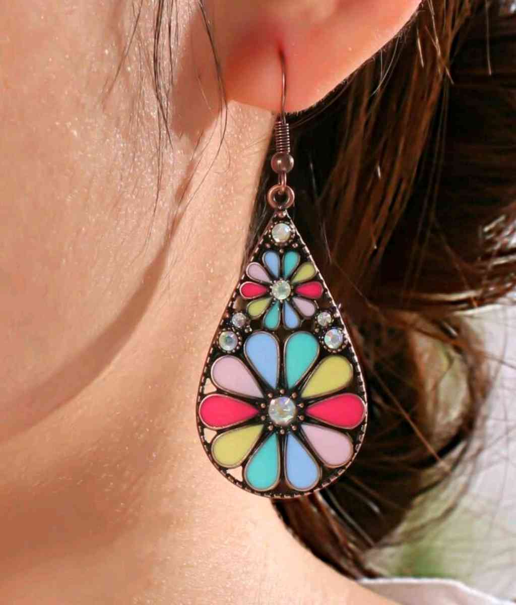 boho earrings - Strongsville, Ohio - FleaMarketBay