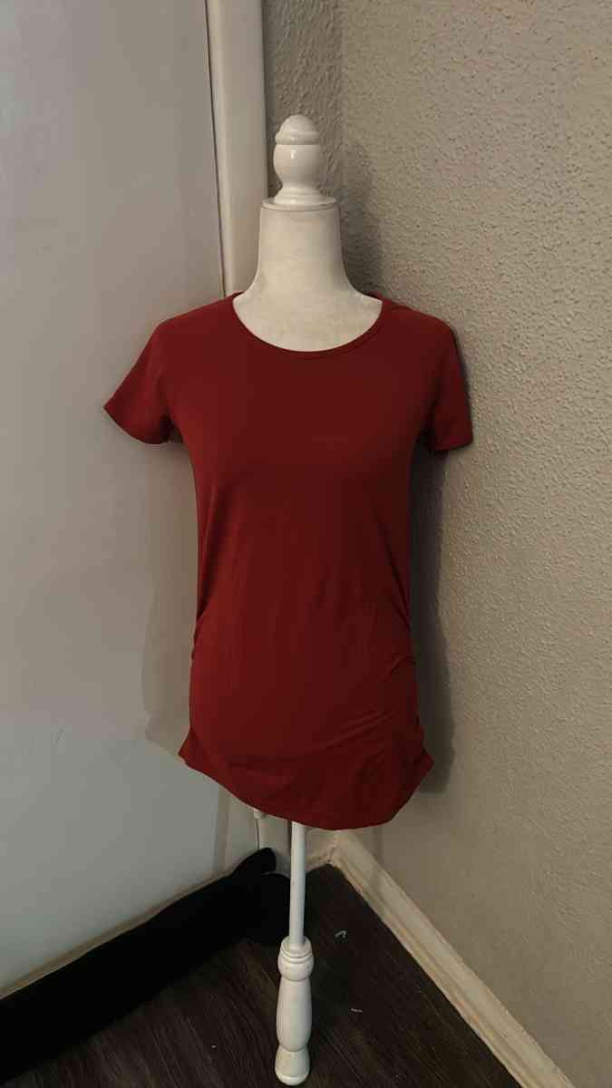 Athleta Red Activewear Top Size M Running Exercise Workout - Atlanta, Georgia - FleaMarketBay