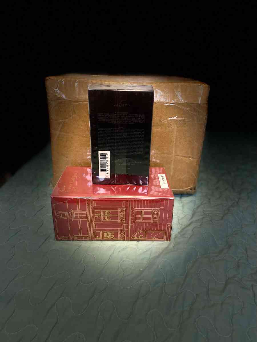 Valentino born in Roma coral 100 ml - Albuquerque, New Mexico - FleaMarketBay