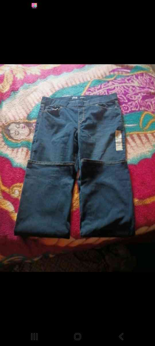 boot cut Levi Strauss pants - Blanchard, Oklahoma