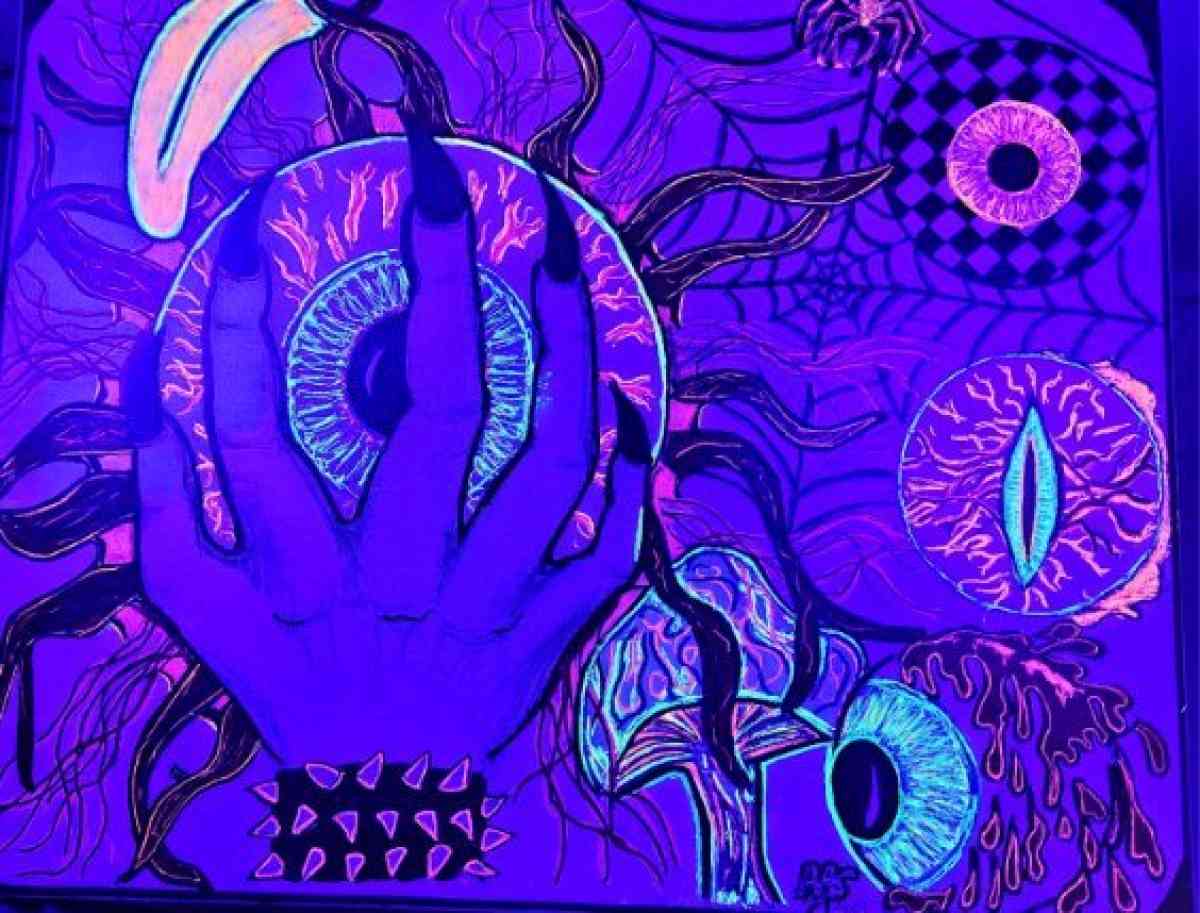 black light eye - Port Orchard, Washington