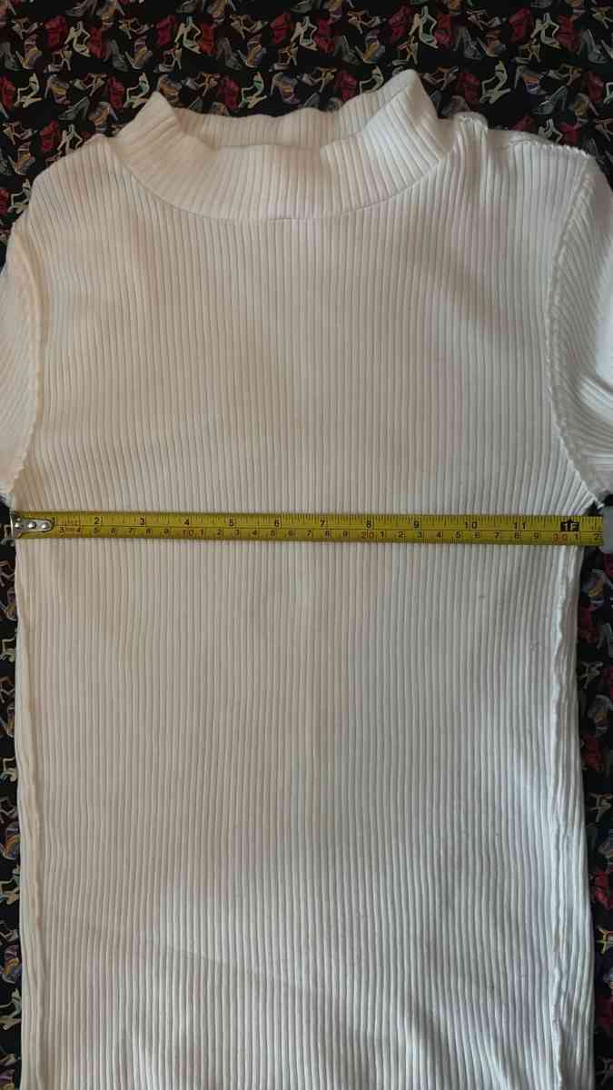 Free People We The Free Womens White Ribbed Turtleneck Size - Atlanta, Georgia - FleaMarketBay