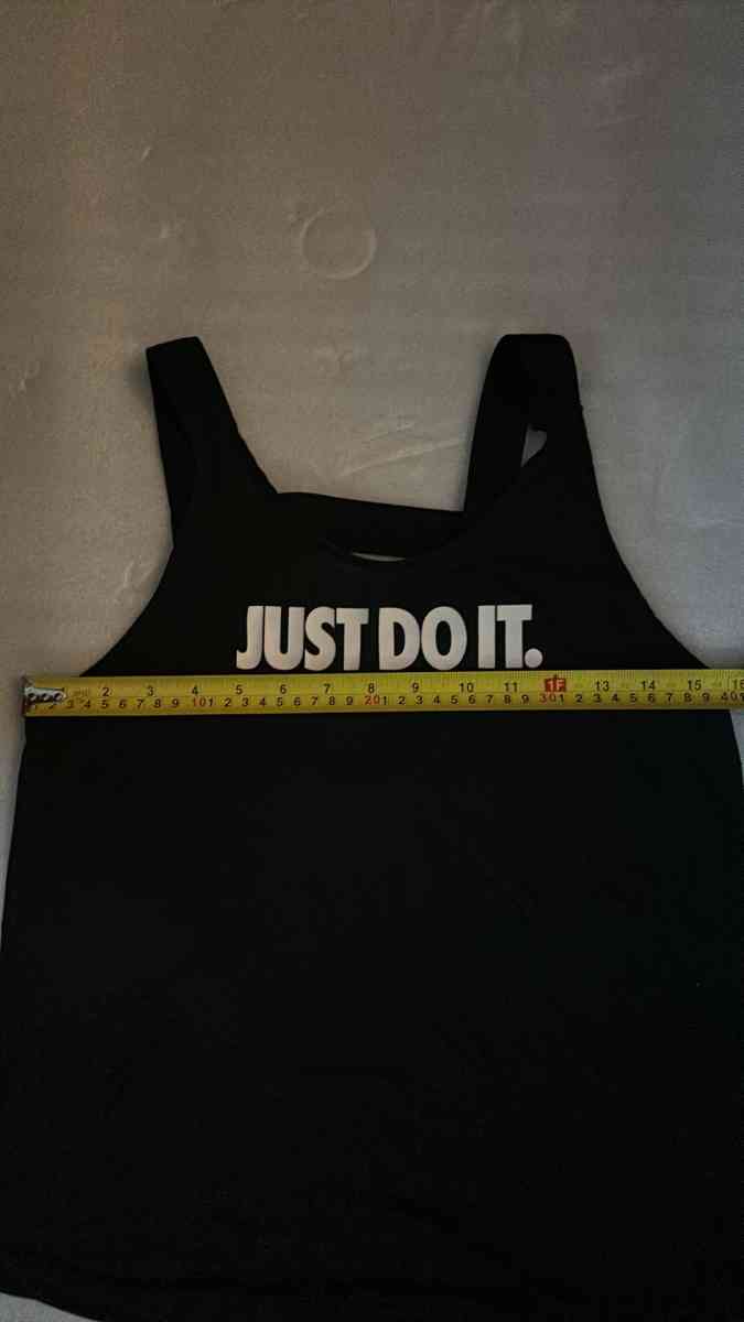 Nike Womens DriFit Breathe Elastika Tank BQ5802010 BlackWhit - Atlanta, Georgia - FleaMarketBay