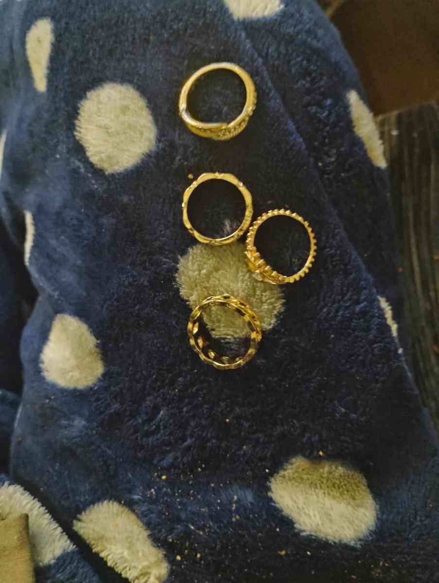 rings - Newport News, Virginia - FleaMarketBay