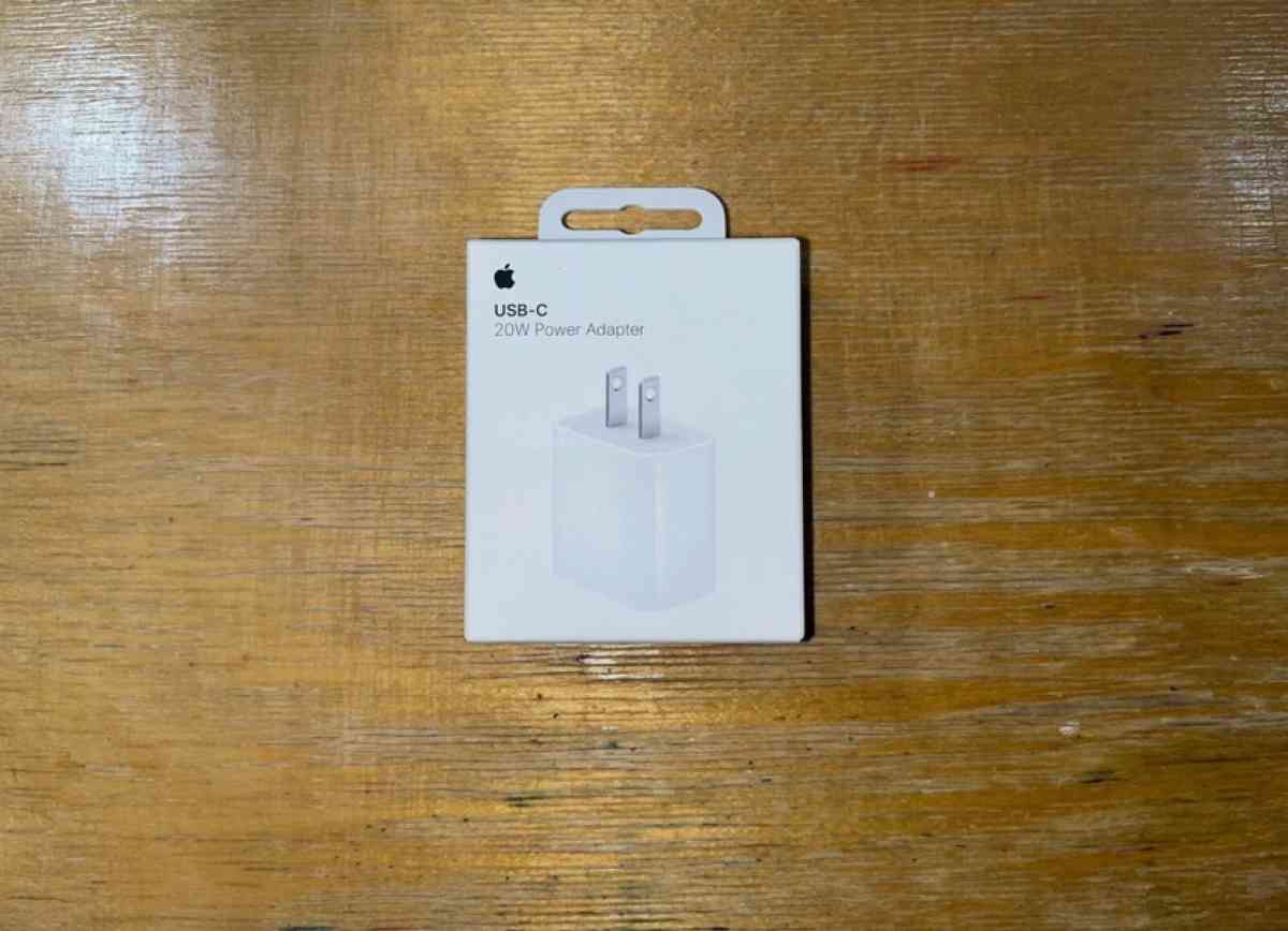 Siri 10 Apple Watch with charger and port - Alicia, Arkansas - FleaMarketBay