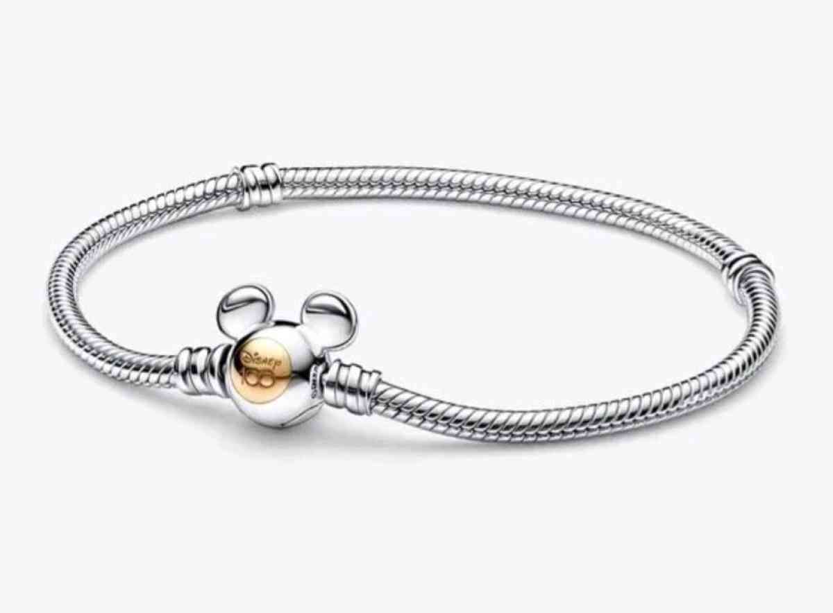 PANDORA MOMENTS DISNEY 100TH ANNIVERSARY SNAKE CHAIN BRACELE - Elysburg, Pennsylvania - FleaMarketBay