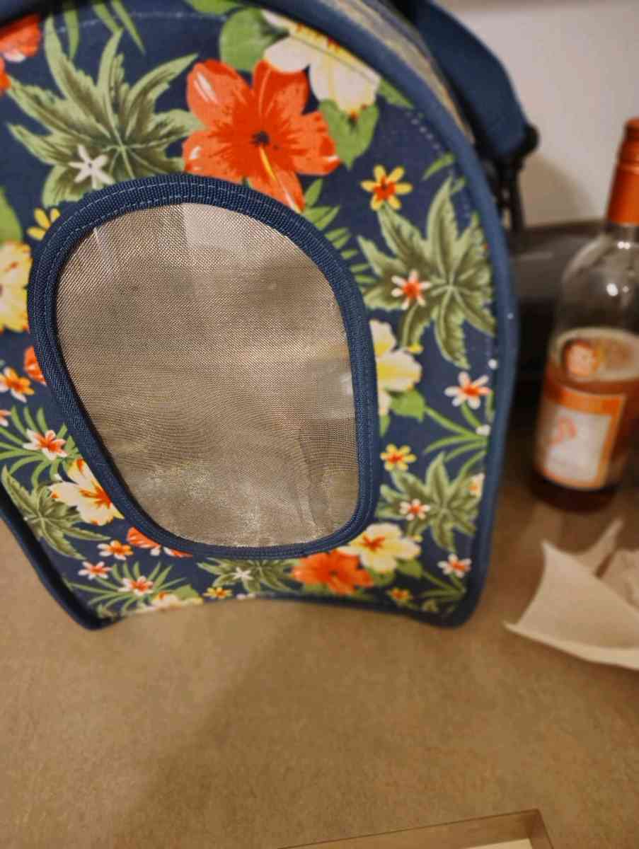 Bird carrier - Kissimmee, Florida - FleaMarketBay