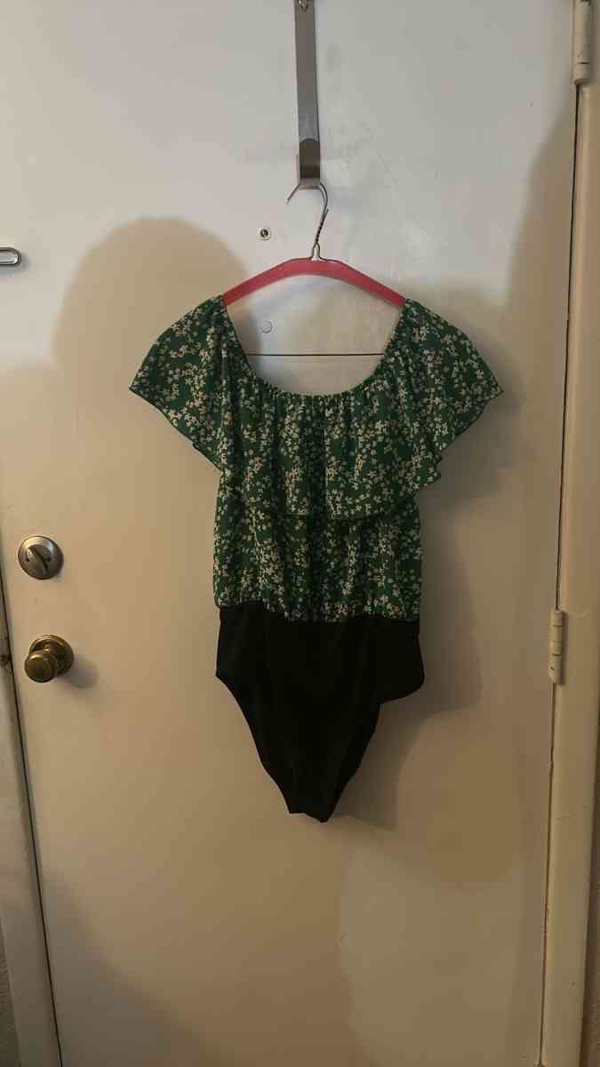 SHEIN Womens Floral Ruffle Bodysuit GreenBlack Size XL US 12 - Atlanta, Georgia