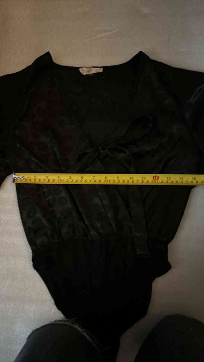 Altard States Black Tie Front Cheetah Print Flutter Sleeve B - Atlanta, Georgia - FleaMarketBay