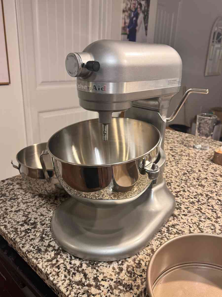 Kitchen Aid Mixer - Boiling Springs, South Carolina