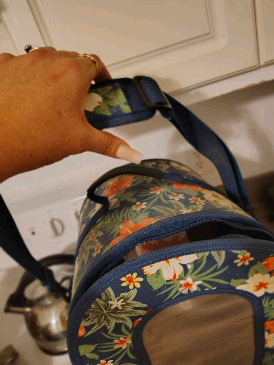 Bird carrier - Kissimmee, Florida - FleaMarketBay