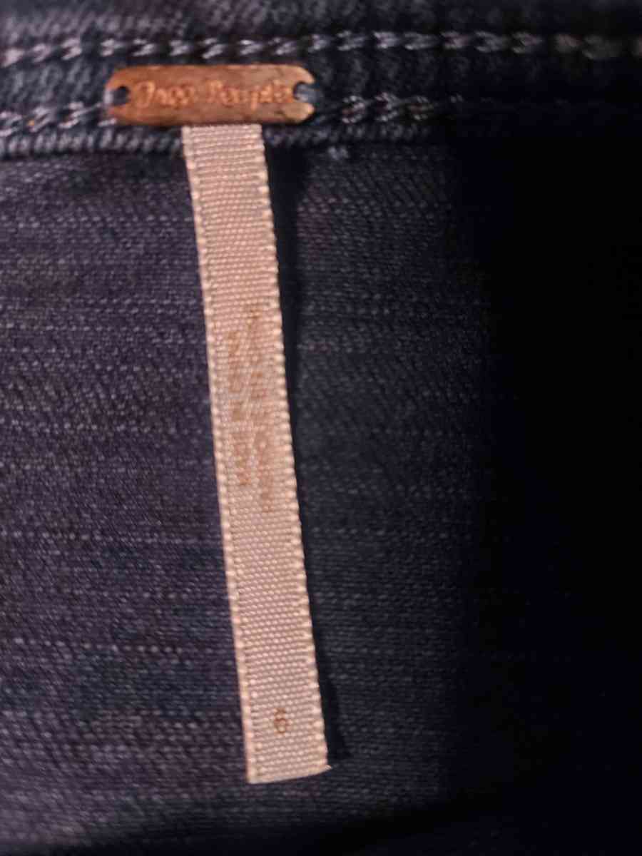 Free People Button Down Denim Skirt Size 6 - Atlanta, Georgia - FleaMarketBay