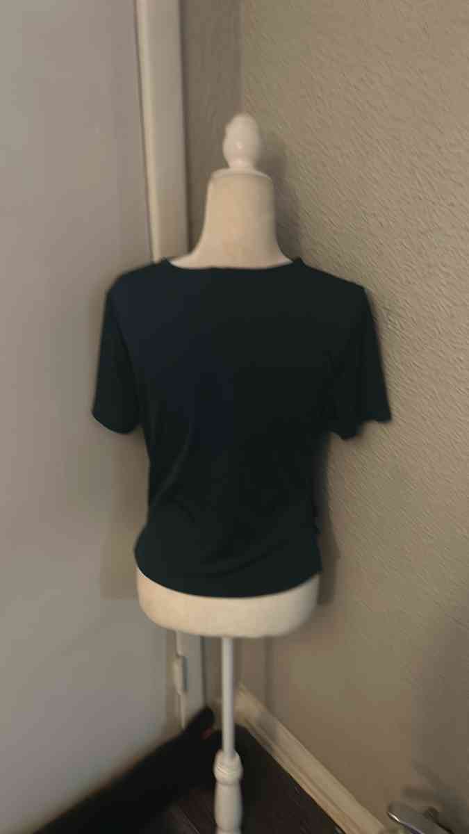 SHEIN Green Ruched Front Short Sleeve Crewneck Top Size XL O - Atlanta, Georgia - FleaMarketBay