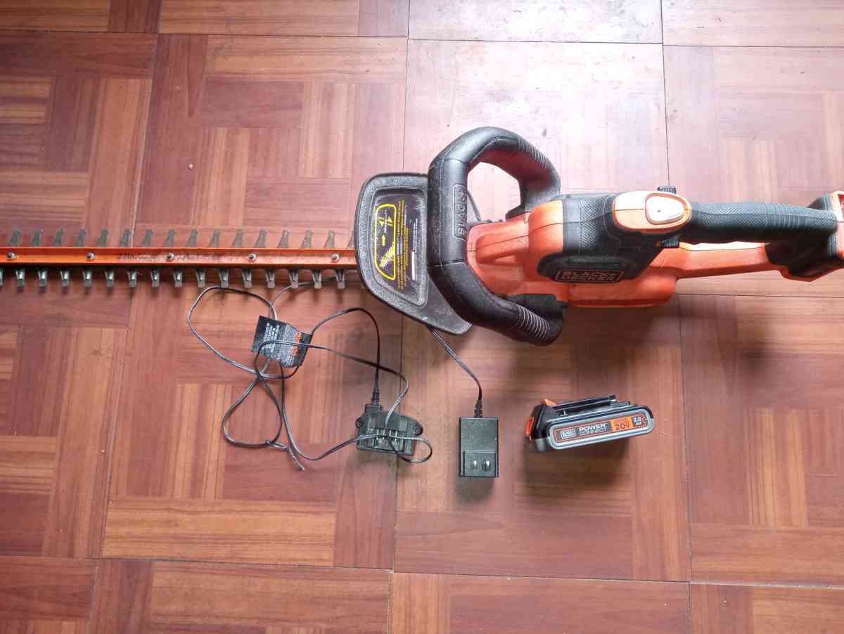 Hedge trimmer - Tallahassee, Florida - FleaMarketBay